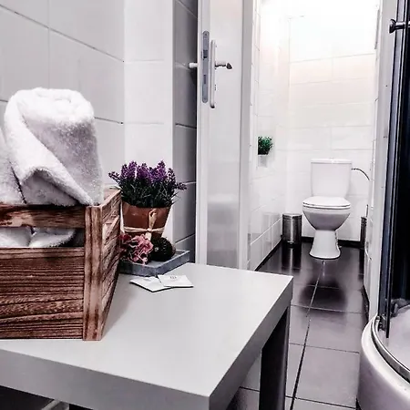 Avocado Apartment *